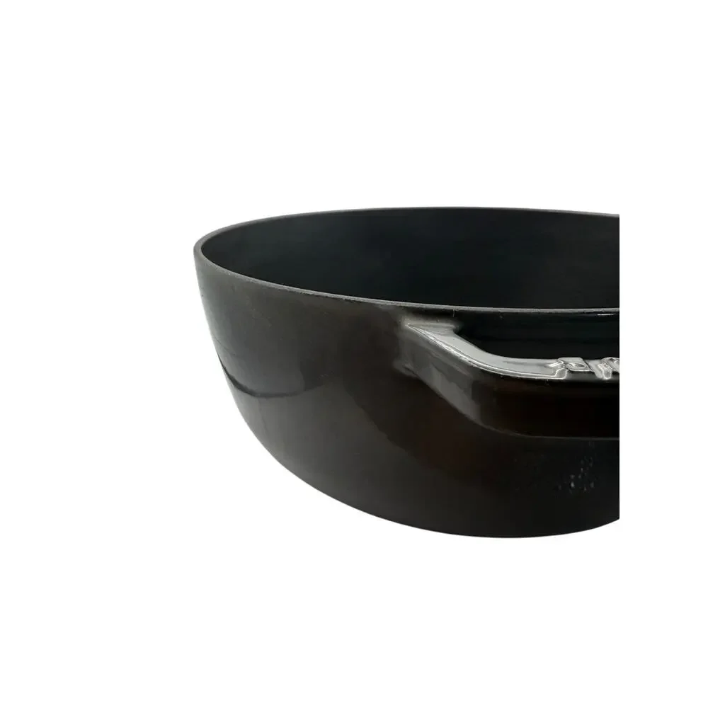 Staub vintage round